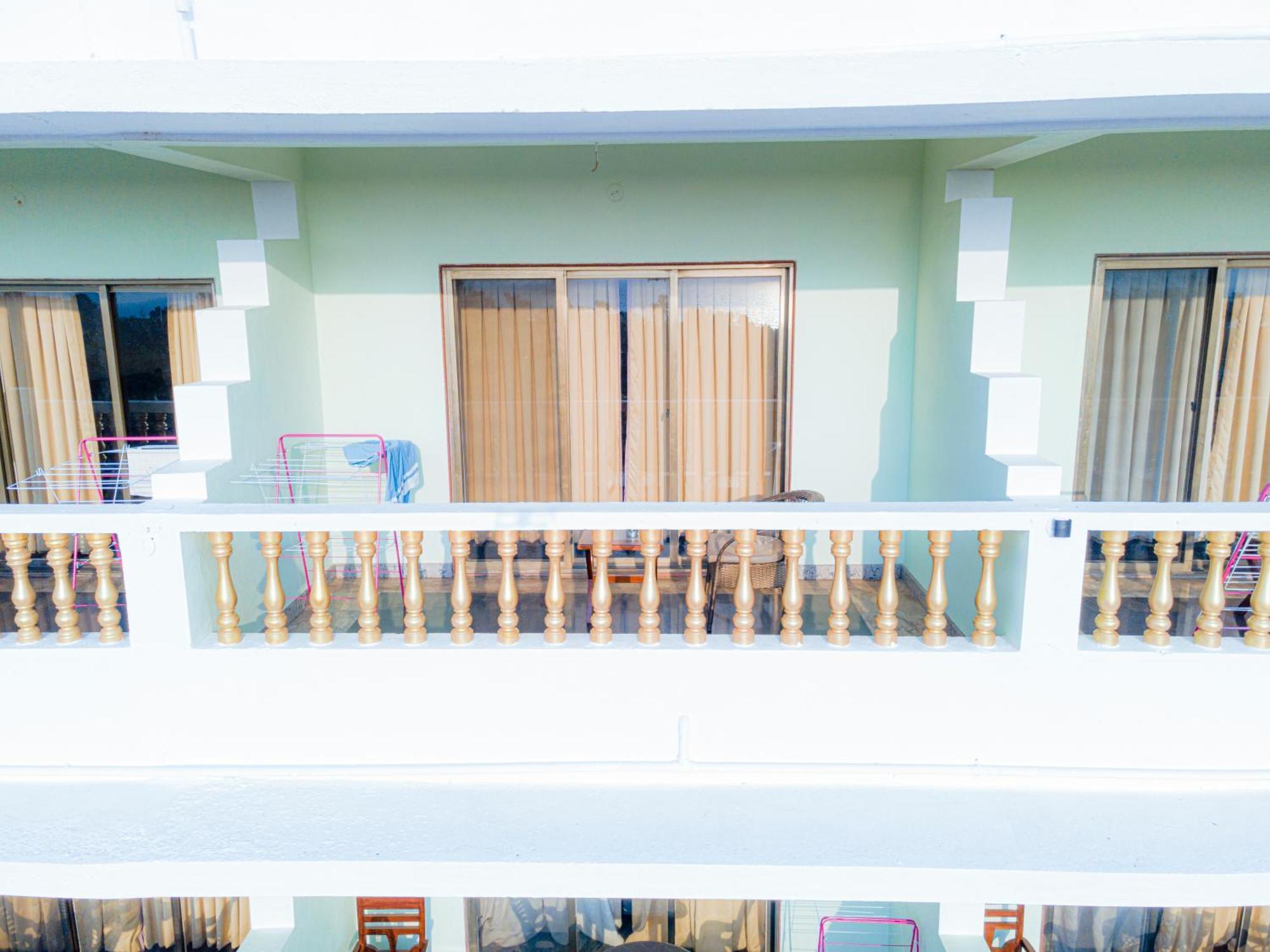 Sparv Aulakhs Resort Мандрем Екстер'єр фото